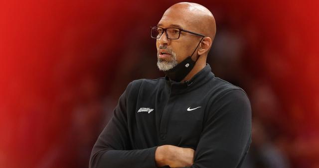 安卓APP-场外风波并未影响太阳众将 蒙蒂助球队团结一心