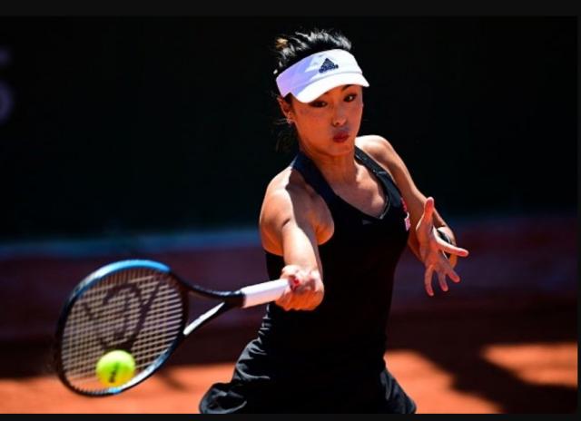 开云官方网站-王蔷险胜谢淑薇晋级法网次轮 二发隐患敲响“警钟”