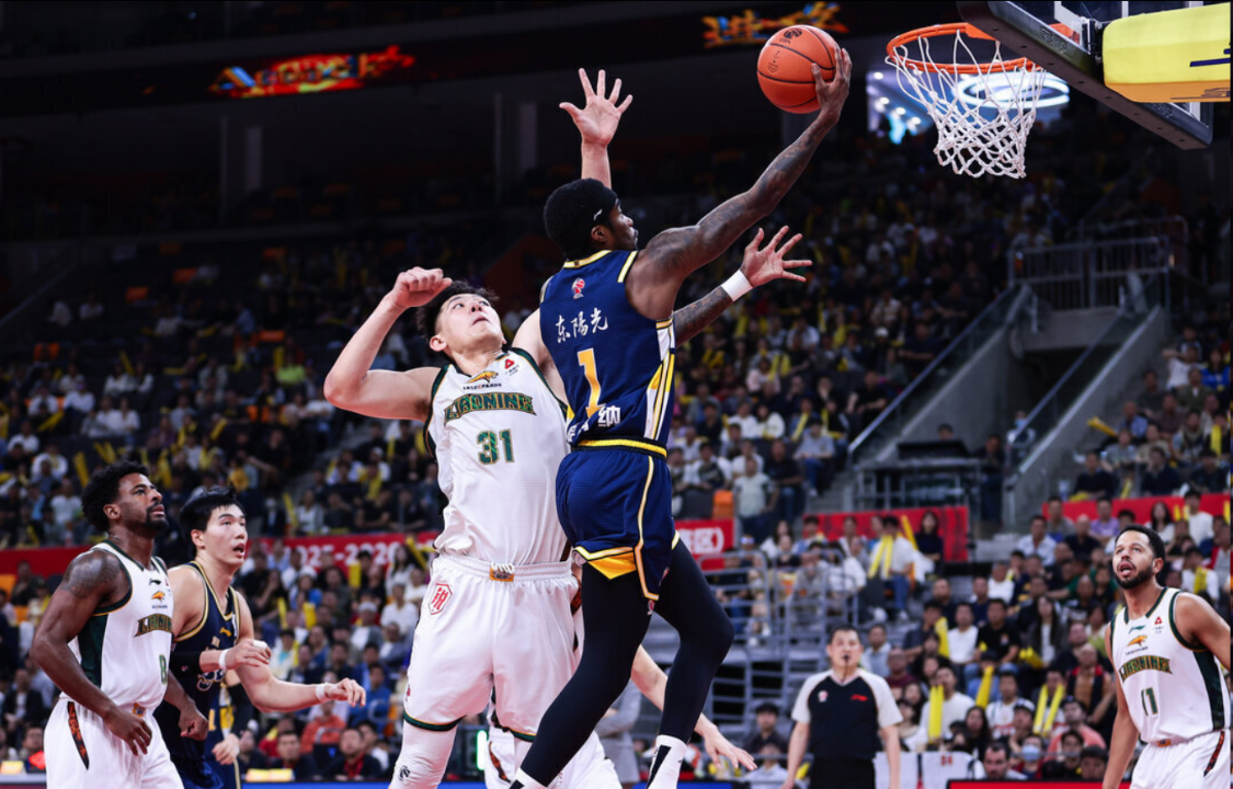 KAIYUN移动端-广东所有本土球员得分总和不到萨姆纳一半，球迷：都被杜锋骂傻了